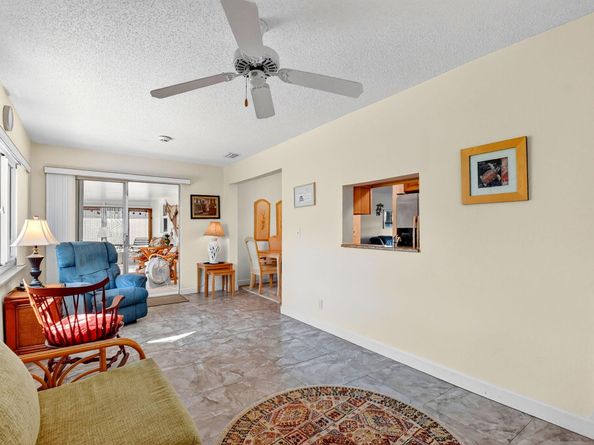 2088 SW 14th Avenue, Boynton Beach FL 33426