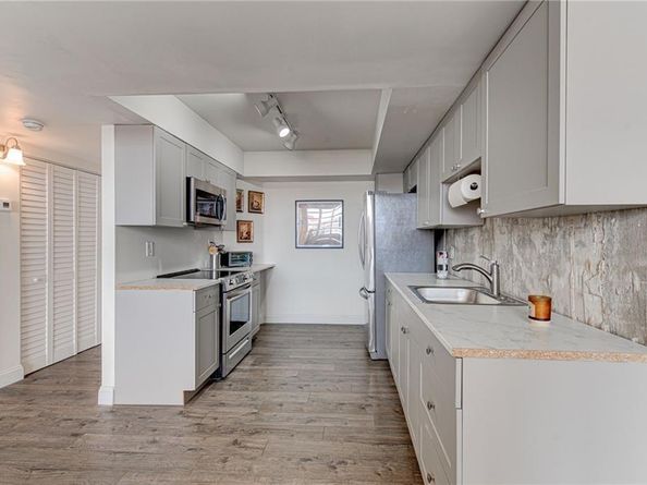 1301 NE Miami Gardens Dr 1721W, Miami FL 33179