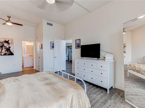 1301 NE Miami Gardens Dr 1721W, Miami FL 33179