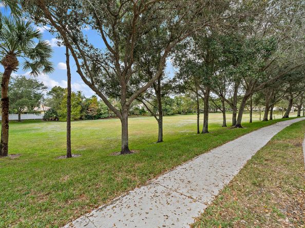 4050 Parkside Drive, Jupiter FL 33458