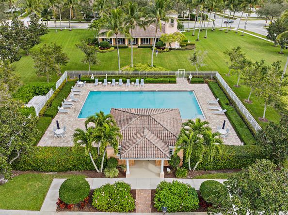 4050 Parkside Drive, Jupiter FL 33458