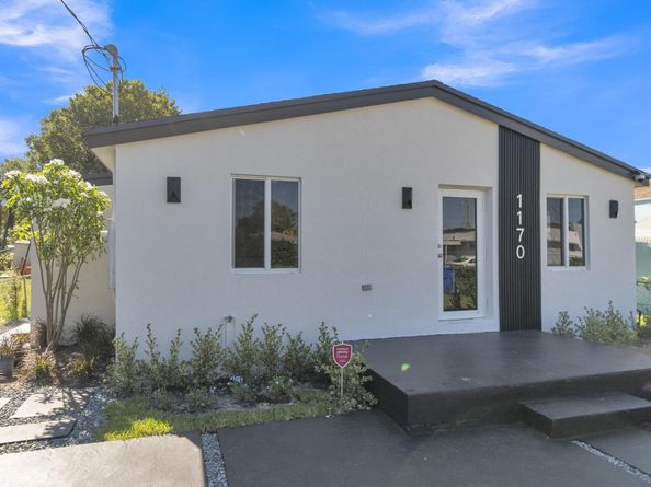 1170 NW 59th St, Miami FL 33127