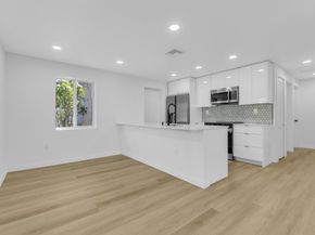 1170 NW 59th St, Miami FL 33127