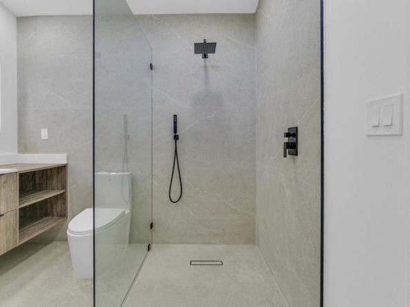 1170 NW 59th St, Miami FL 33127