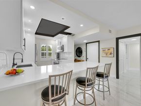 3980 Oaks Clubhouse Dr 505, Pompano Beach FL 33069