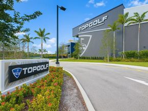 3980 Oaks Clubhouse Dr 505, Pompano Beach FL 33069