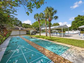 3980 Oaks Clubhouse Dr 505, Pompano Beach FL 33069