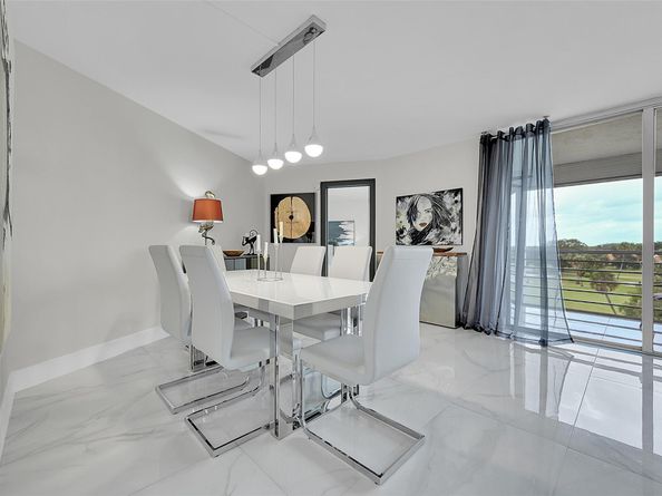 3980 Oaks Clubhouse Dr 505, Pompano Beach FL 33069