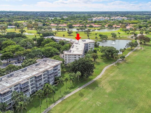 3980 Oaks Clubhouse Dr 505, Pompano Beach FL 33069