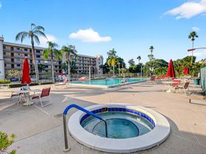 7770 Tahiti Lane 105, Lake Worth FL 33467