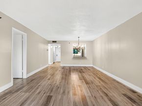 7770 Tahiti Lane 105, Lake Worth FL 33467