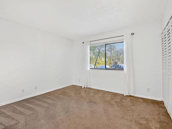 7770 Tahiti Lane 105, Lake Worth FL 33467