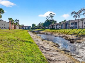 7770 Tahiti Lane 105, Lake Worth FL 33467