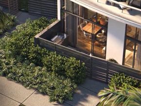 13899 Biscayne Boulevard TH106, North Miami Beach FL 33181