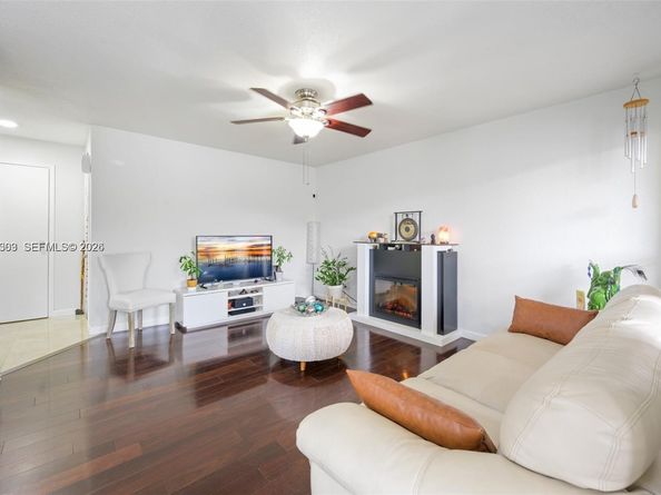 777 Riverside Drive 1521, Coral Springs FL 33071