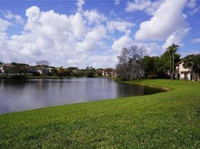 10630 NW 14th Street 118, Plantation FL 33322