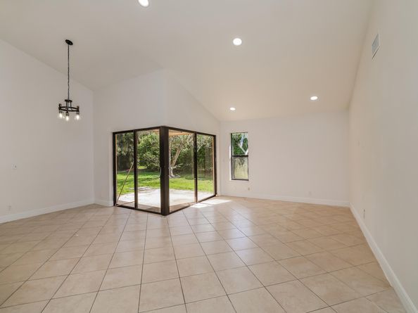 5134 NW 42nd Terrace, Coconut Creek FL 33073