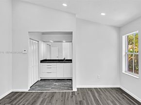 3085 N 36th Avenue, Hollywood FL 33021
