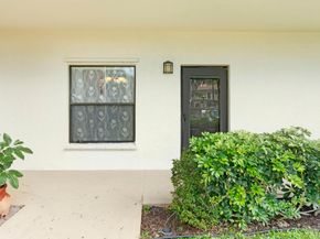 3 Vía De Casas Sur 102, Boynton Beach FL 33426
