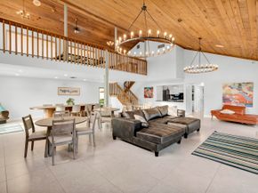 3 Vía De Casas Sur 102, Boynton Beach FL 33426