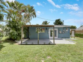 9277 Bloomfield Drive, Palm Beach Gardens FL 33410
