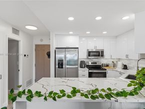 340 Sunset Drive 407, Fort Lauderdale FL 33301