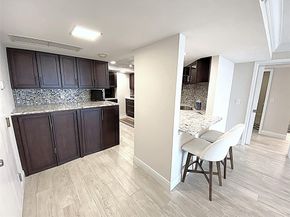 2400 Presidential Way 1104, West Palm Beach FL 33401