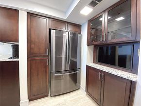 2400 Presidential Way 1104, West Palm Beach FL 33401