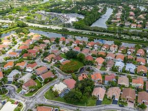 303 Bridgeton Road, Weston FL 33326