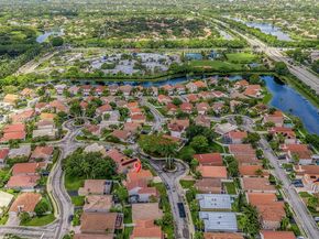 303 Bridgeton Road, Weston FL 33326