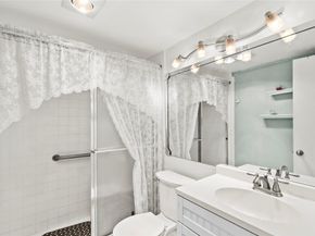 2106 Newport U 2106, Deerfield Beach FL 33442