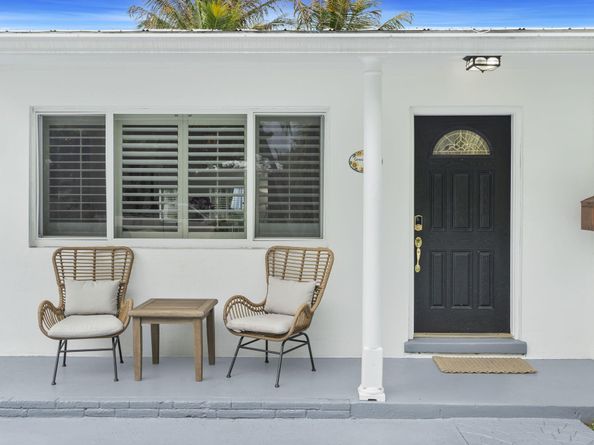 145 Gregory Place, West Palm Beach FL 33405