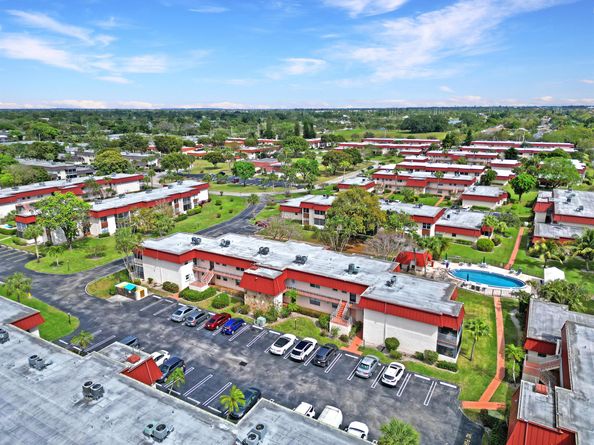 12022 W Greenway 206 Drive 206, Royal Palm Beach FL 33411