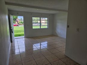 70 NE 202 Te T12, Miami Gardens FL 33179