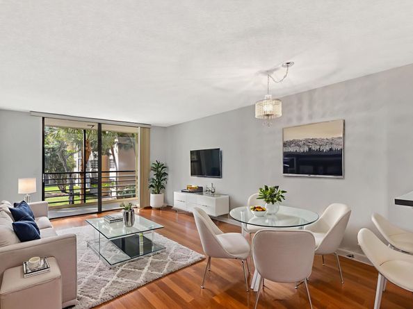 4700 Lucerne Lakes Boulevard 206, Lake Worth FL 33467