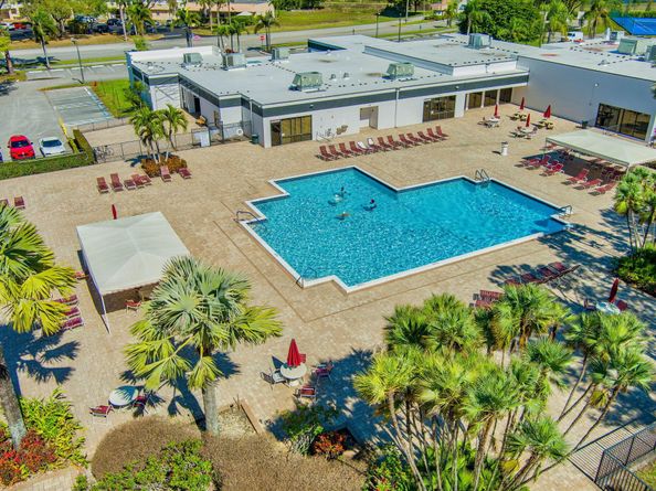 4700 Lucerne Lakes Boulevard 206, Lake Worth FL 33467