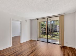 4700 Lucerne Lakes Boulevard 206, Lake Worth FL 33467