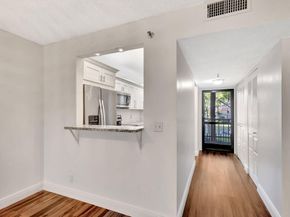 4700 Lucerne Lakes Boulevard 206, Lake Worth FL 33467