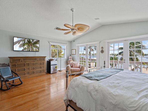 122 S Lake Drive, Lantana FL 33462