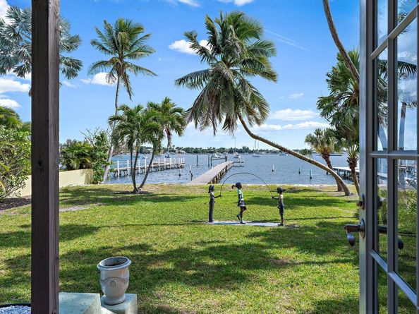 122 S Lake Drive, Lantana FL 33462