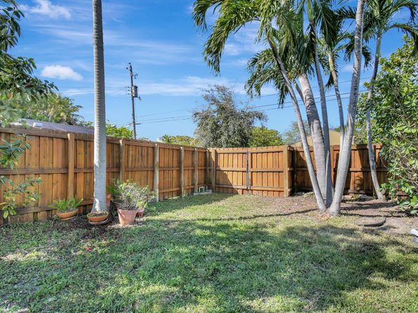 1513 Adams Street, Hollywood FL 33020
