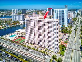 1985 S Ocean Drive Lp, Hallandale Beach FL 33009
