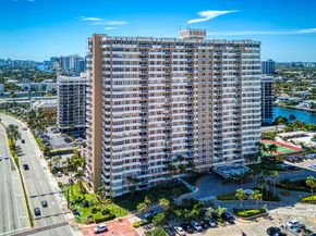 1985 S Ocean Drive Lp, Hallandale Beach FL 33009