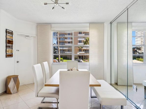1985 S Ocean Drive Lp, Hallandale Beach FL 33009