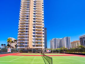 1985 S Ocean Drive Lp, Hallandale Beach FL 33009
