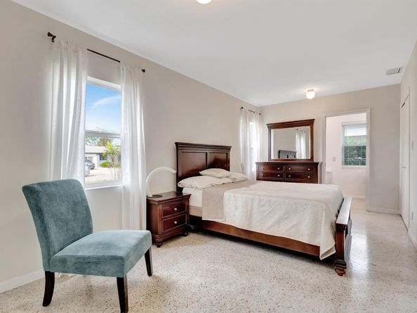 234 NE 20th Street, Delray Beach FL 33444