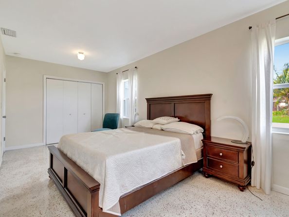 234 NE 20th Street, Delray Beach FL 33444