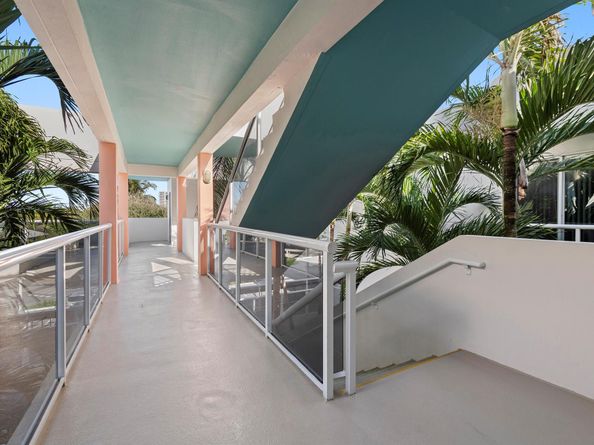 140 Inlet Way 312, Palm Beach Shores FL 33404