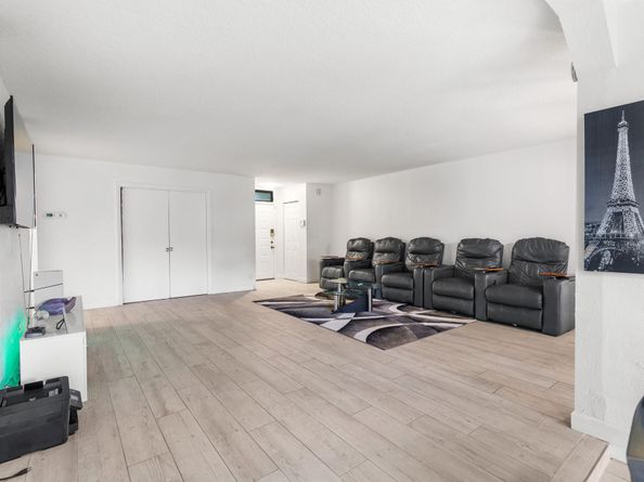9592 SW 1st Ct 13F, Coral Springs FL 33071