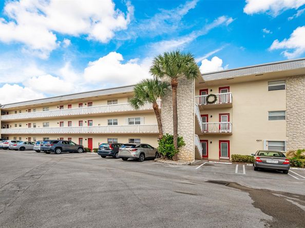 4411 NW 16th St 305, Lauderhill FL 33313